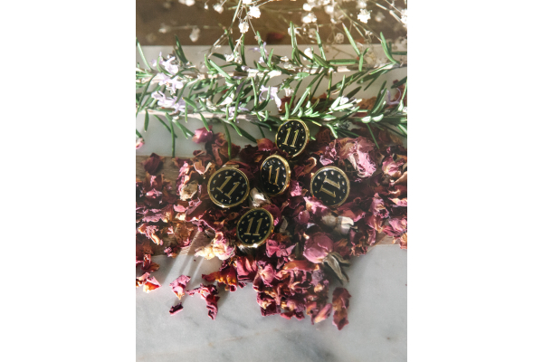 11 pin | Eleven pin | Hard Enamel Lapel Pin | Gold | Lapel Pins | Enamel Pins |